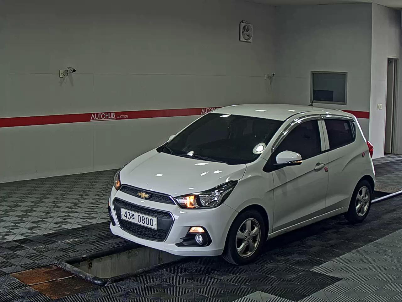 2016 - chevrolet spark