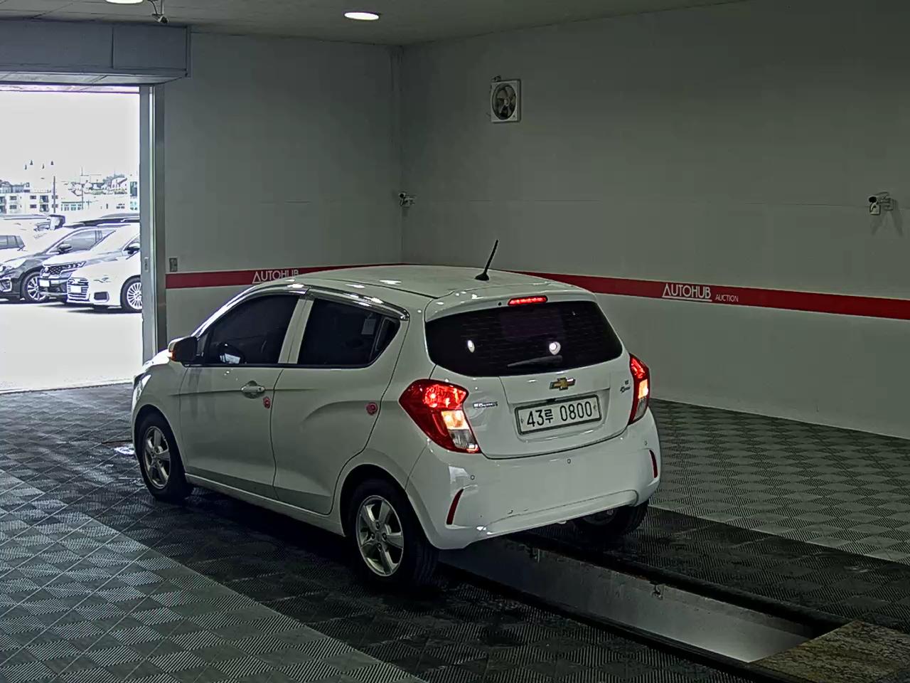 2016 - chevrolet spark