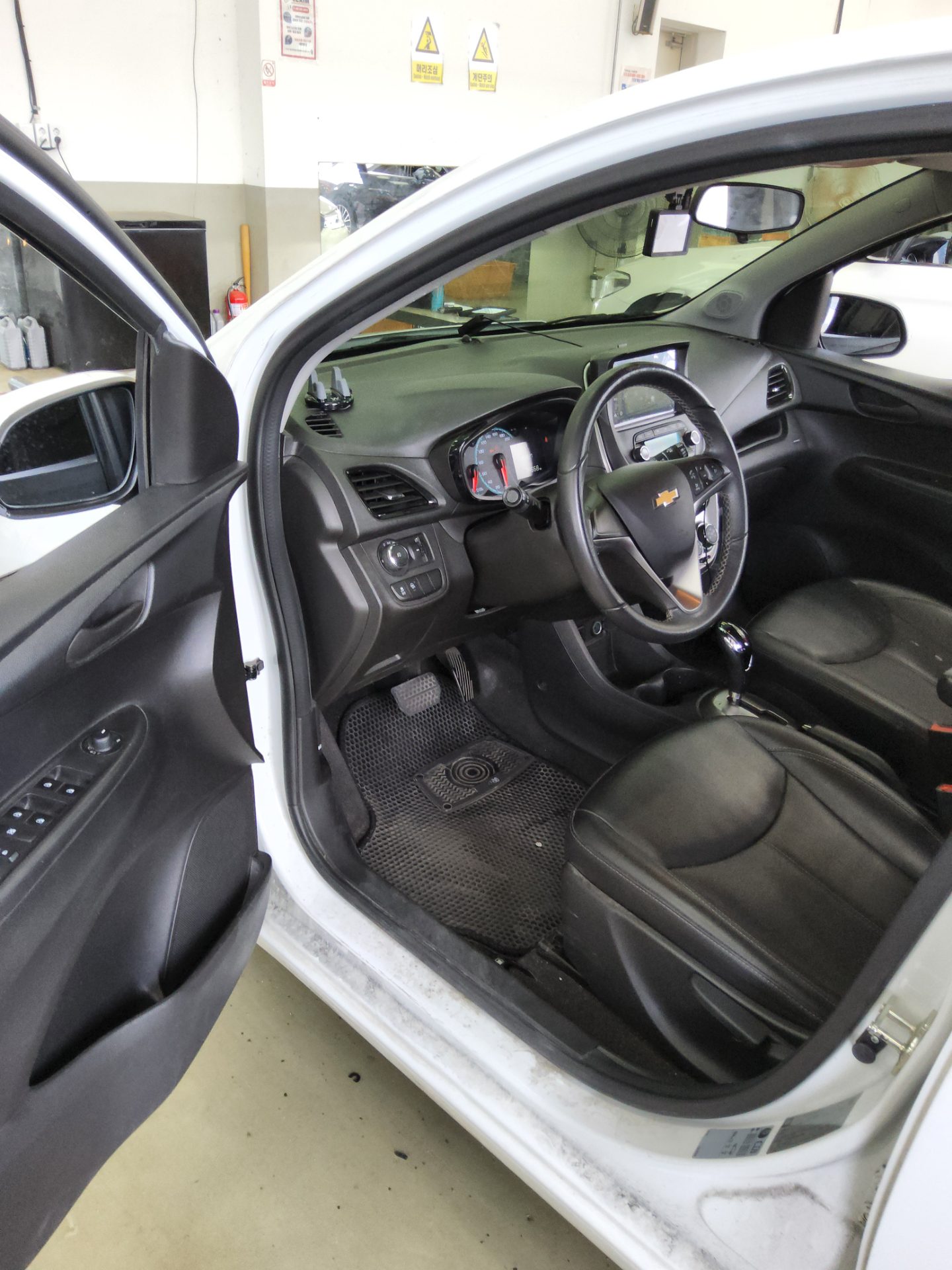 2016 - chevrolet spark