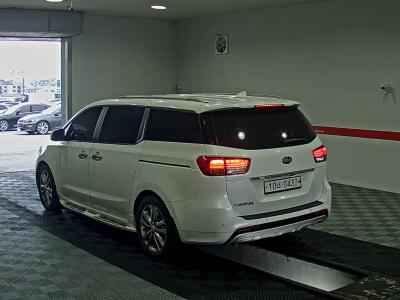 كيا الجديد كلياً كرنفال 9 Seater ديزل Prestige 2016 PRESTIGE