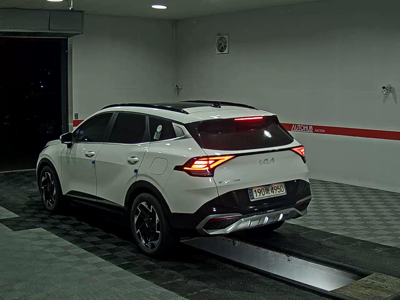 2022 - kia sportage