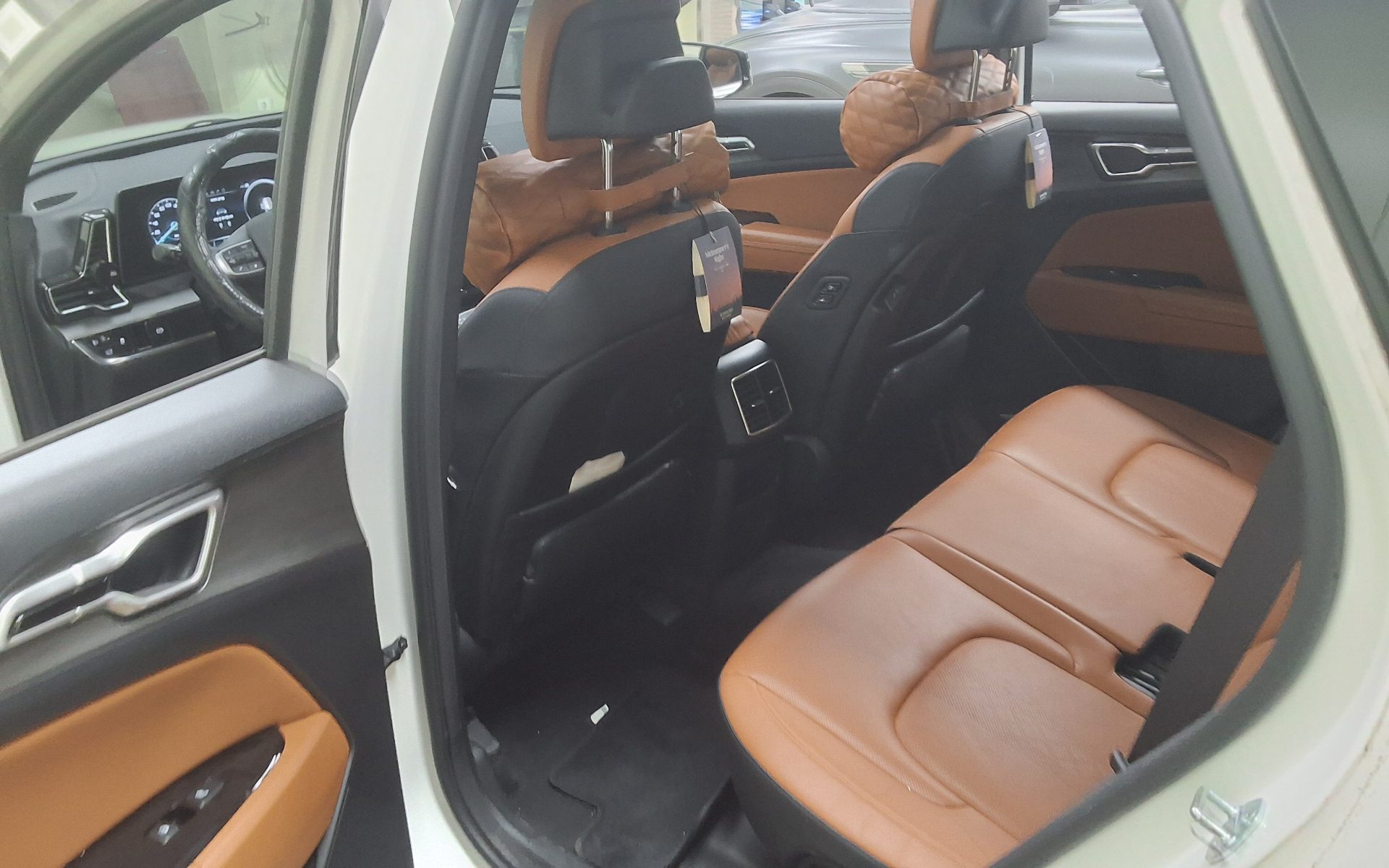 2022 - kia sportage