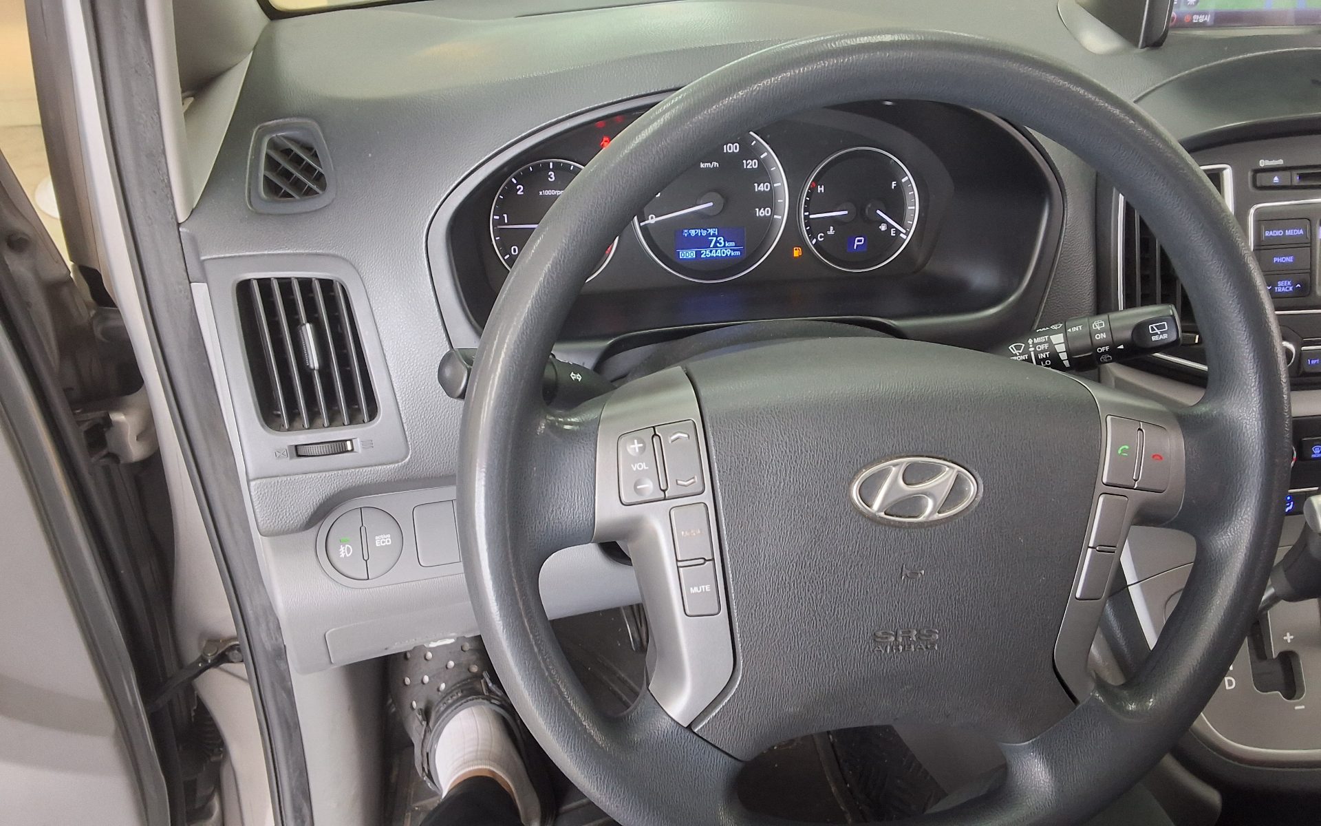2016 - hyundai grand starex
