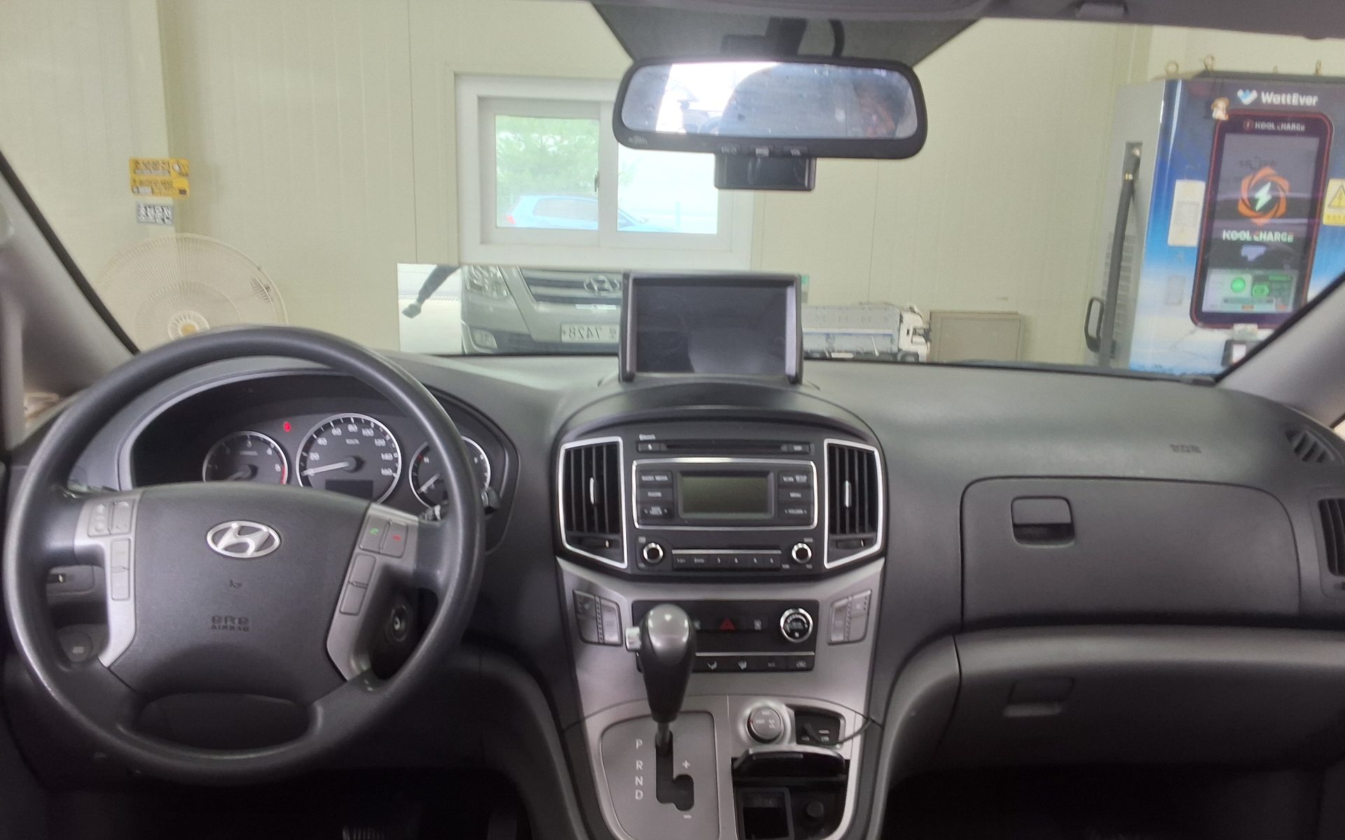 2016 - hyundai grand starex