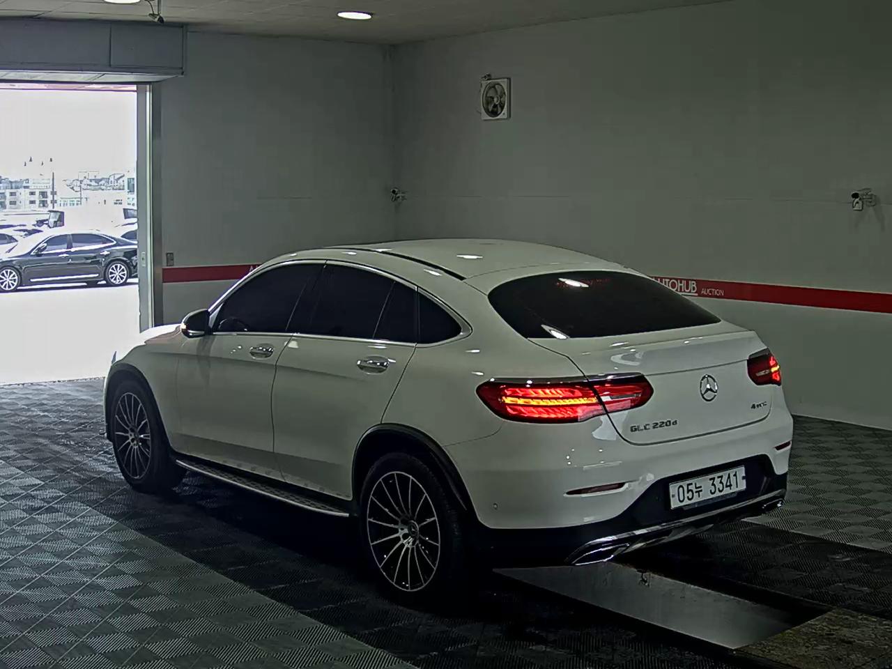 2018 - mercedes-benz glc 220d
