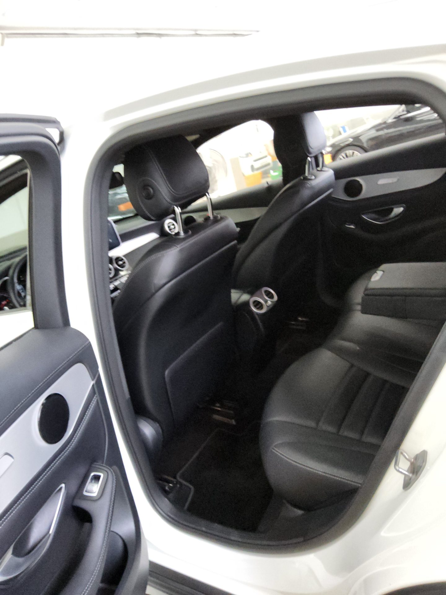 2018 - mercedes-benz glc 220d