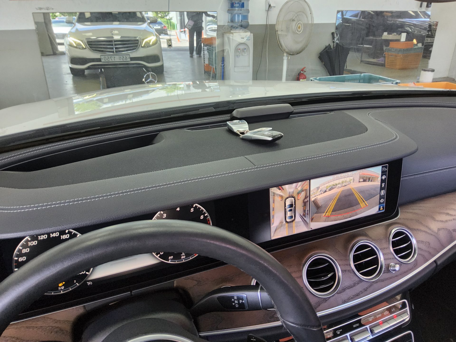 2019 - mercedes-benz e300