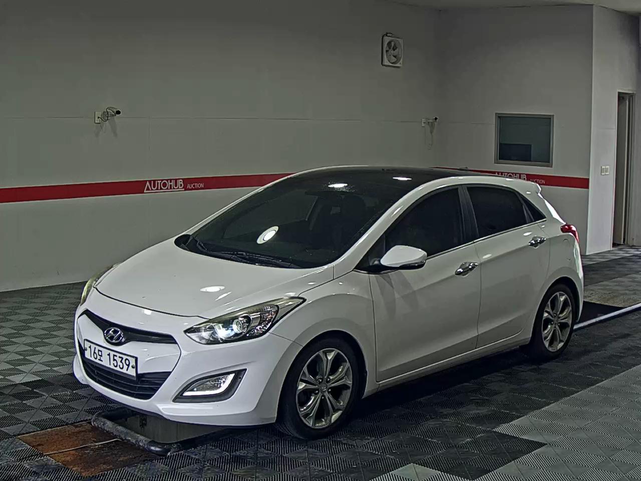 2014 - hyundai i30