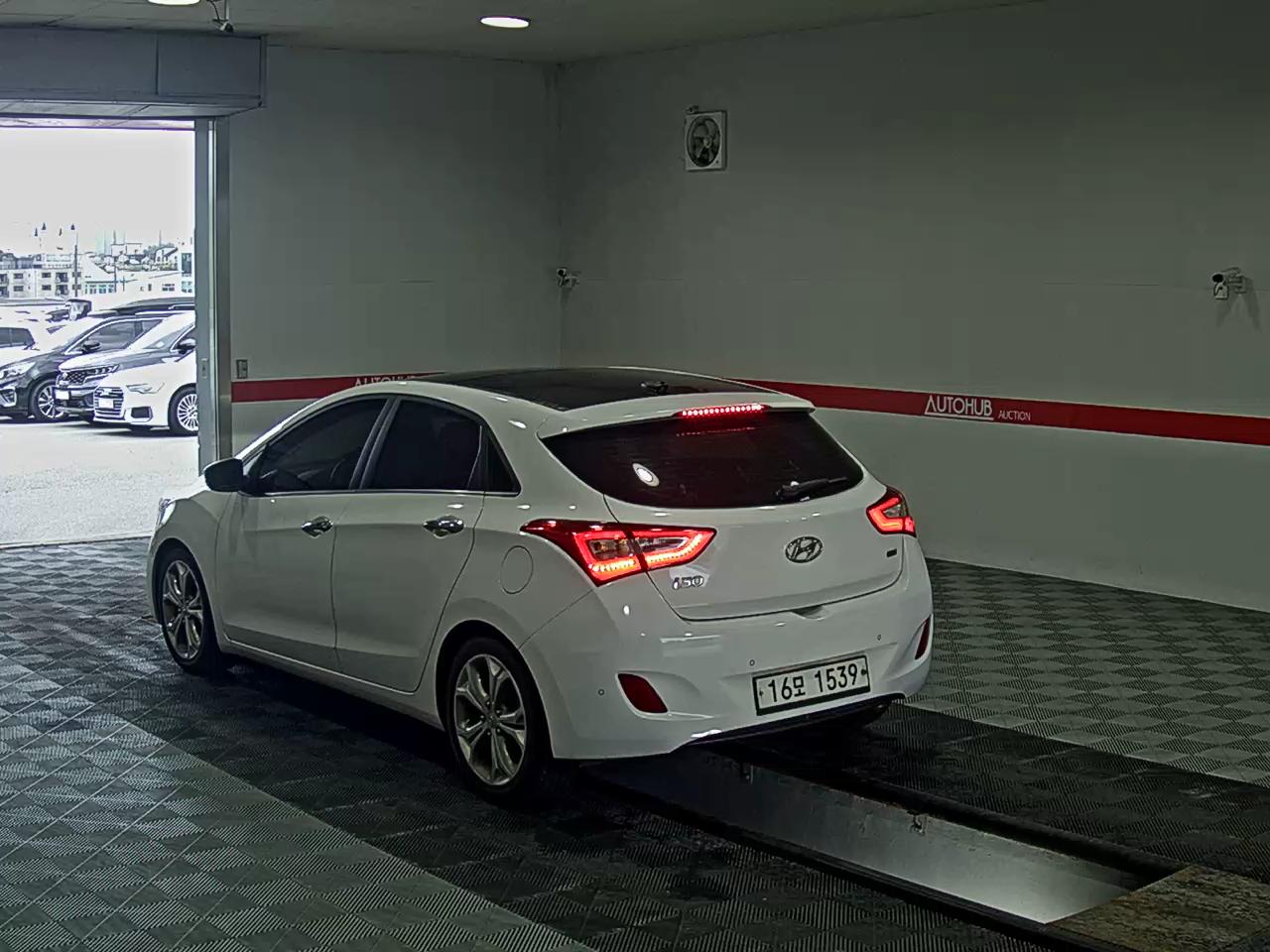 2014 - hyundai i30