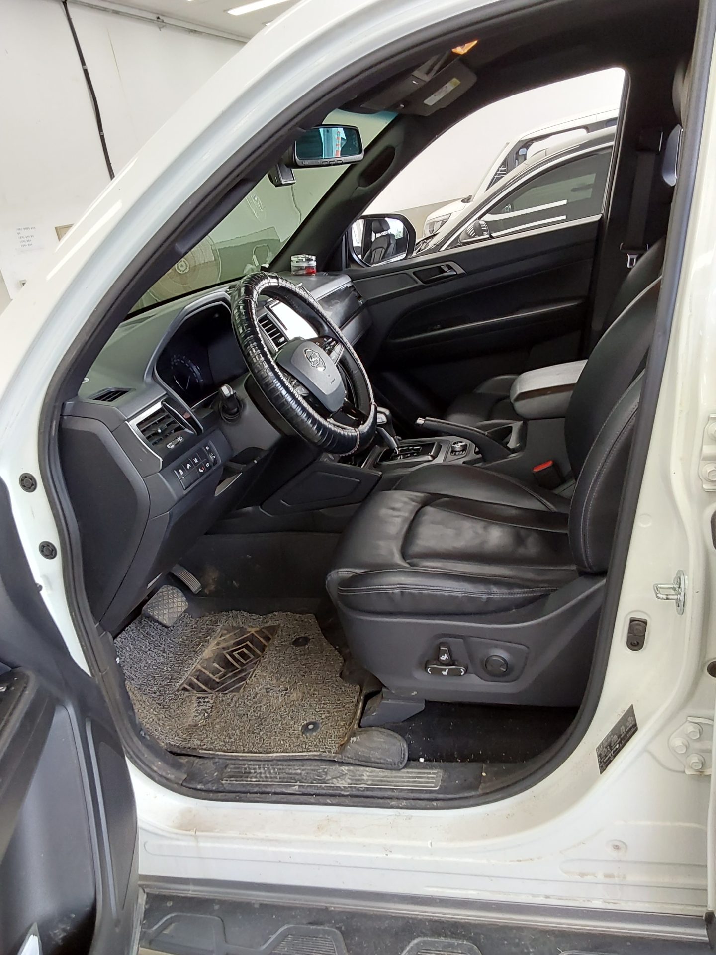 2021 - ssangyong rexton
