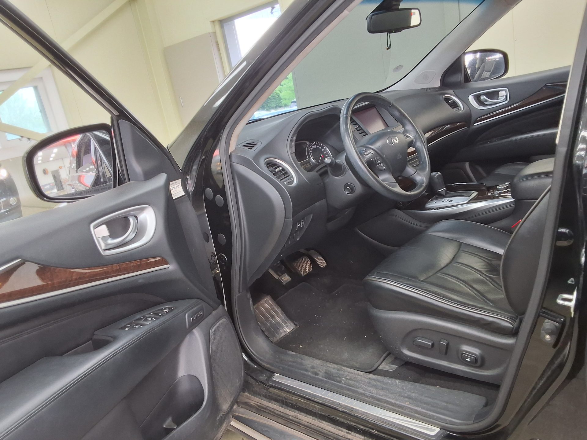 2013 - infiniti jx