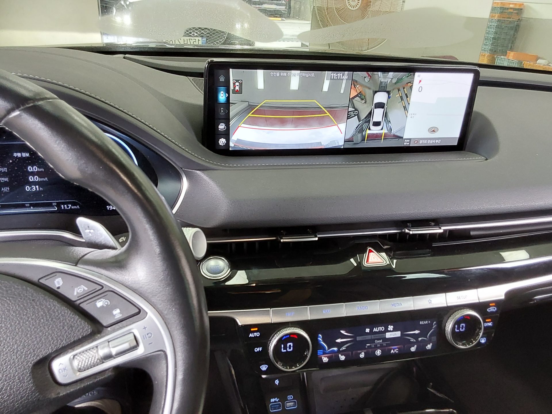 2022 - genesis g80
