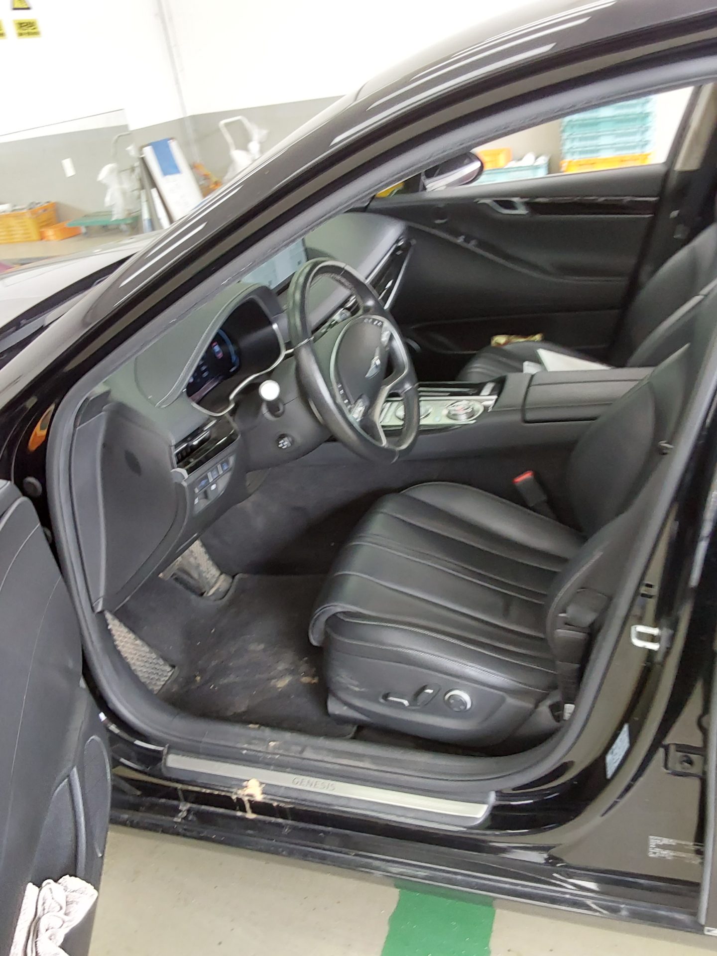 2022 - genesis g80