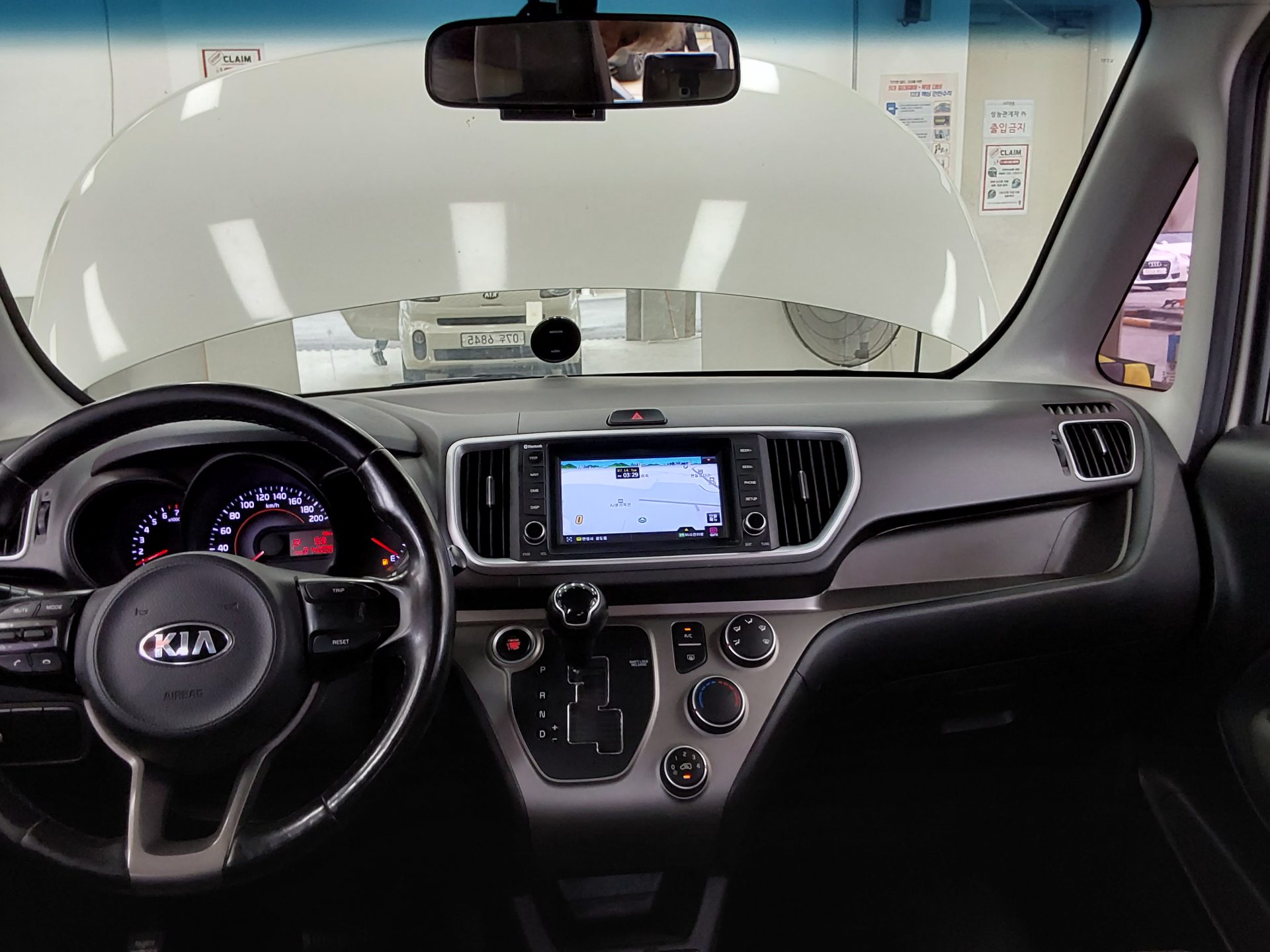 2019 - kia ray