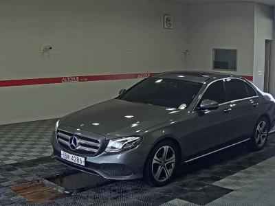 MERCEDES-BENZ CLASS (5TH GEN) E300 AVANTGARDE