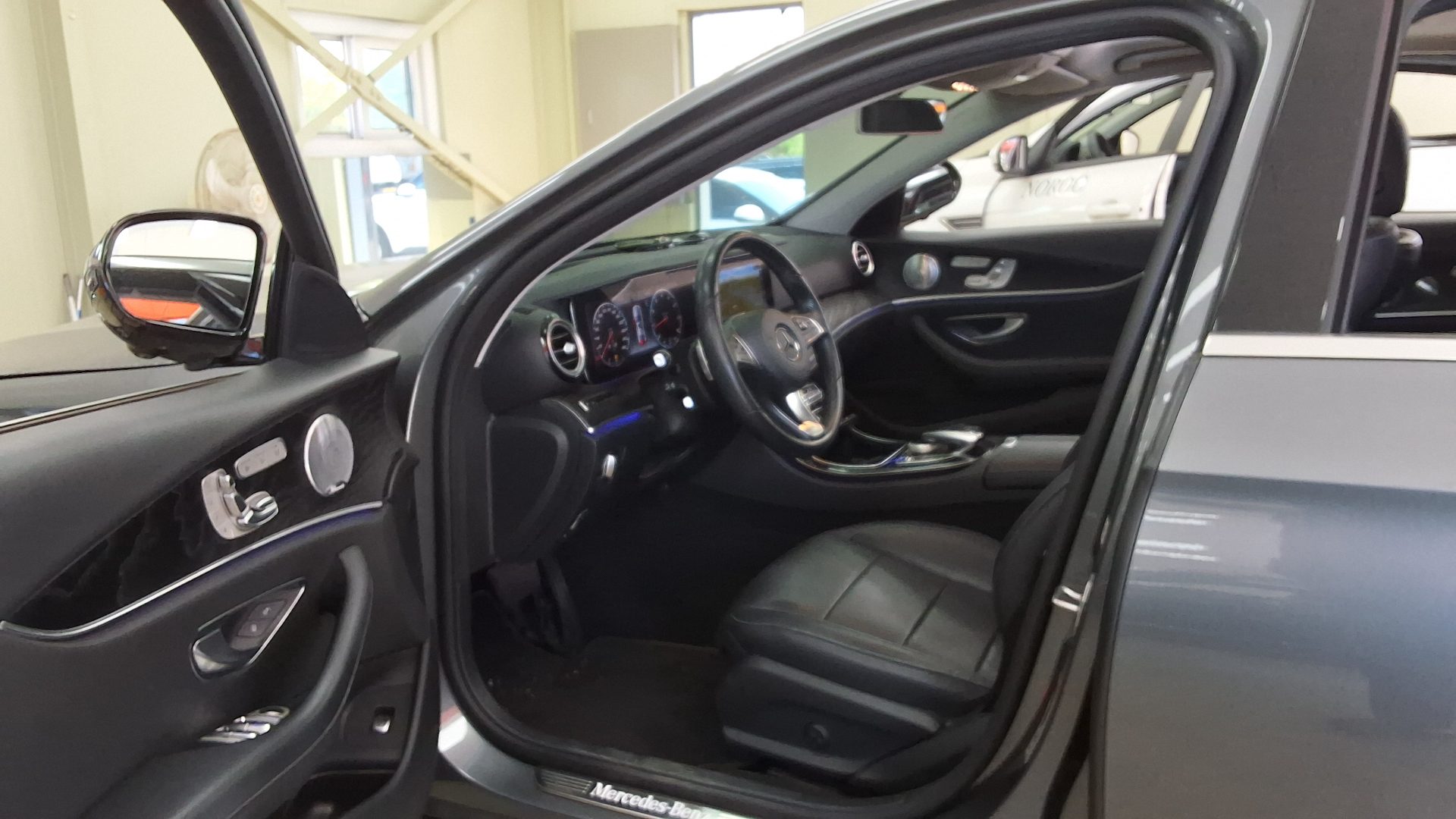 2018 - mercedes-benz e300