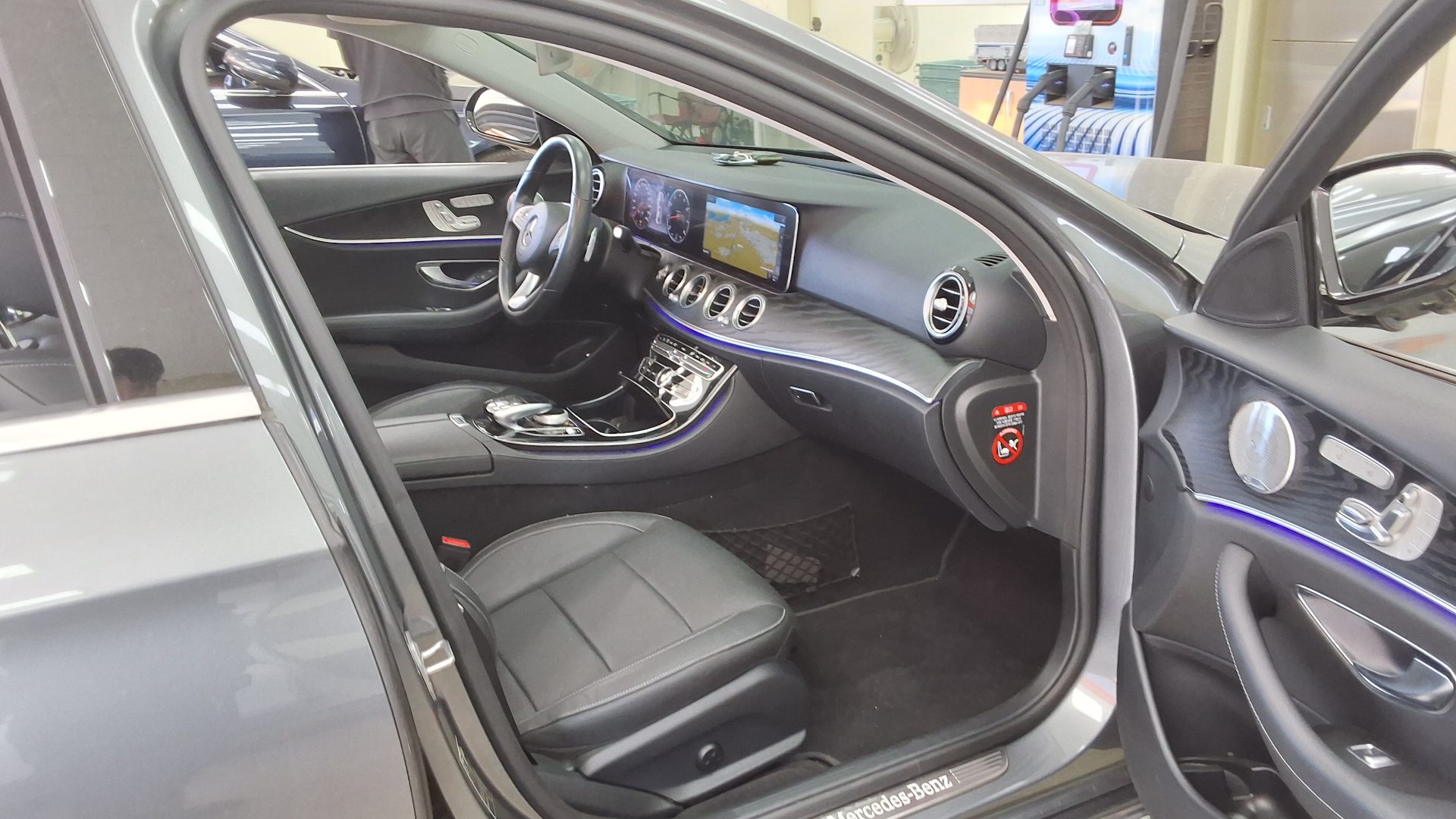 2018 - mercedes-benz e300