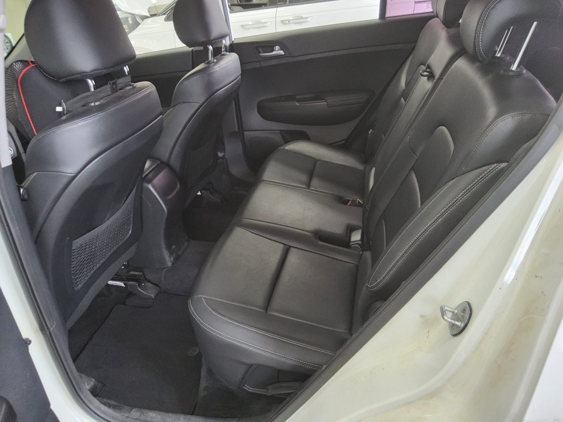 2016 - kia sportage