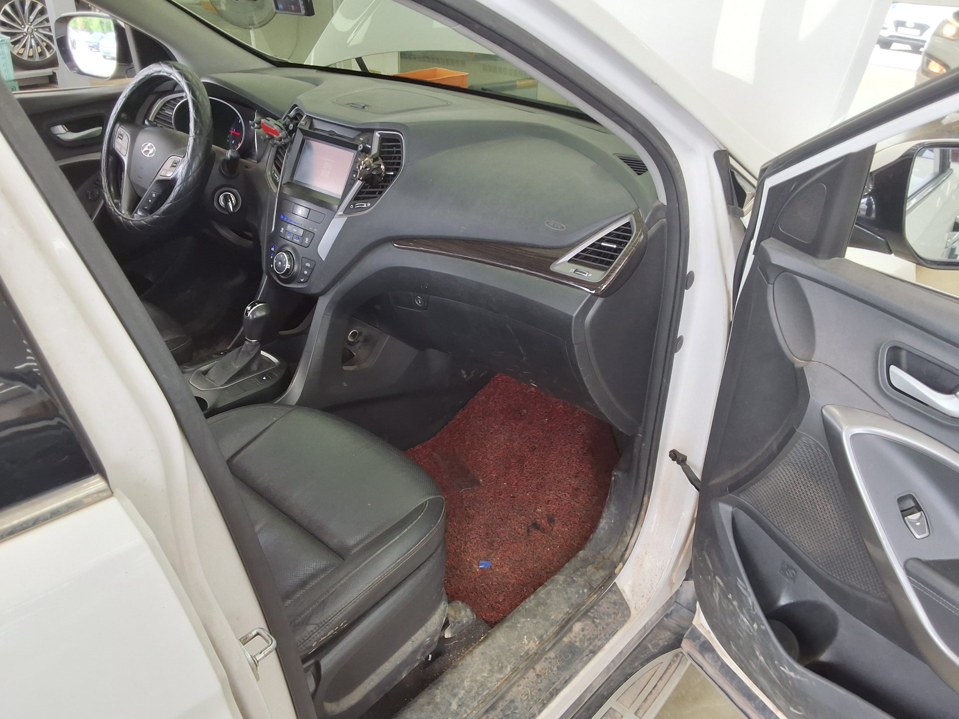 2014 - hyundai santa fe