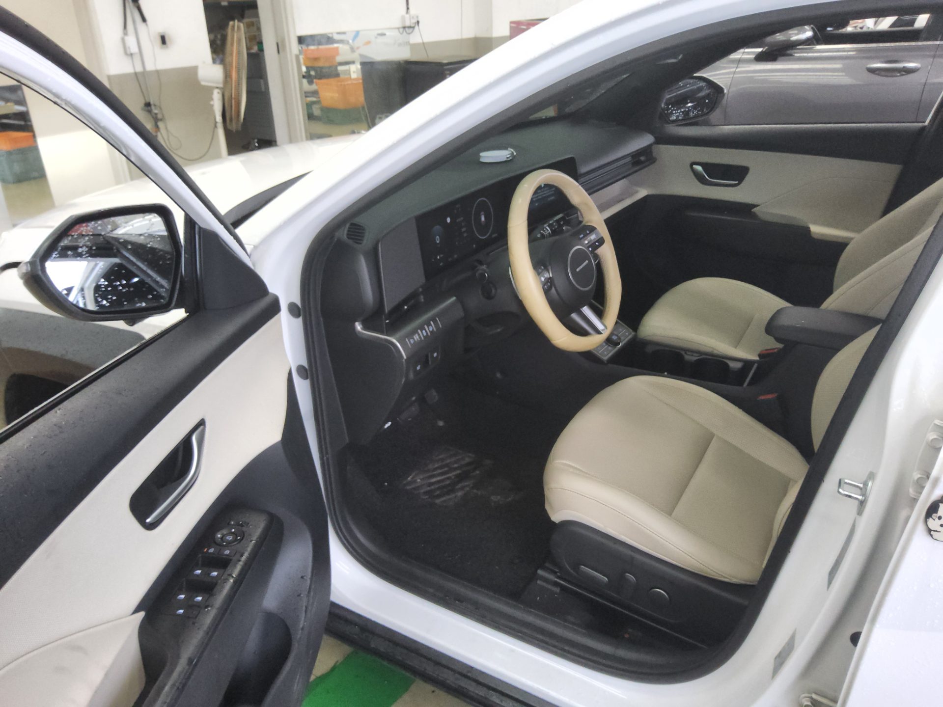 2023 - hyundai kona