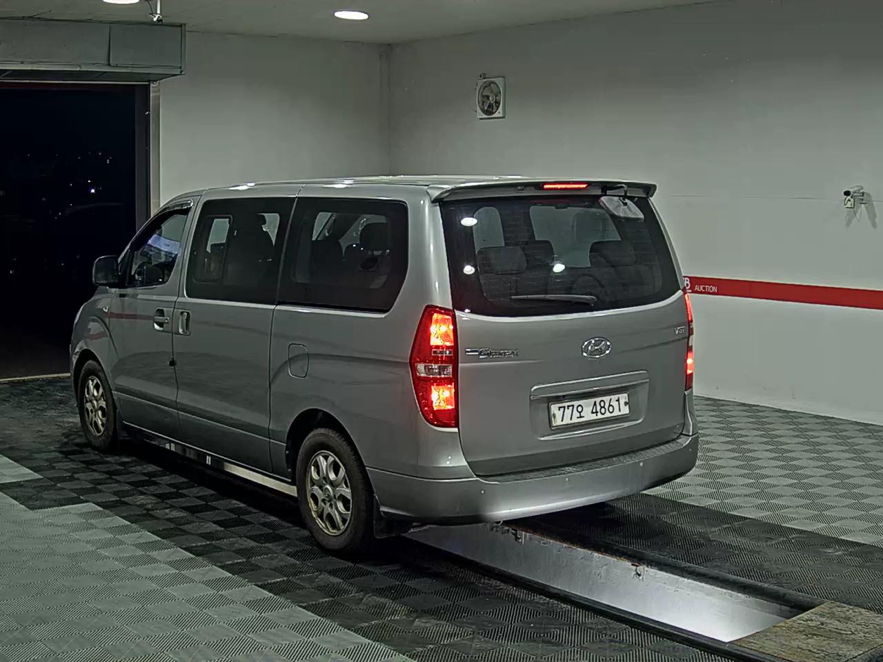 2014 - hyundai grand starex