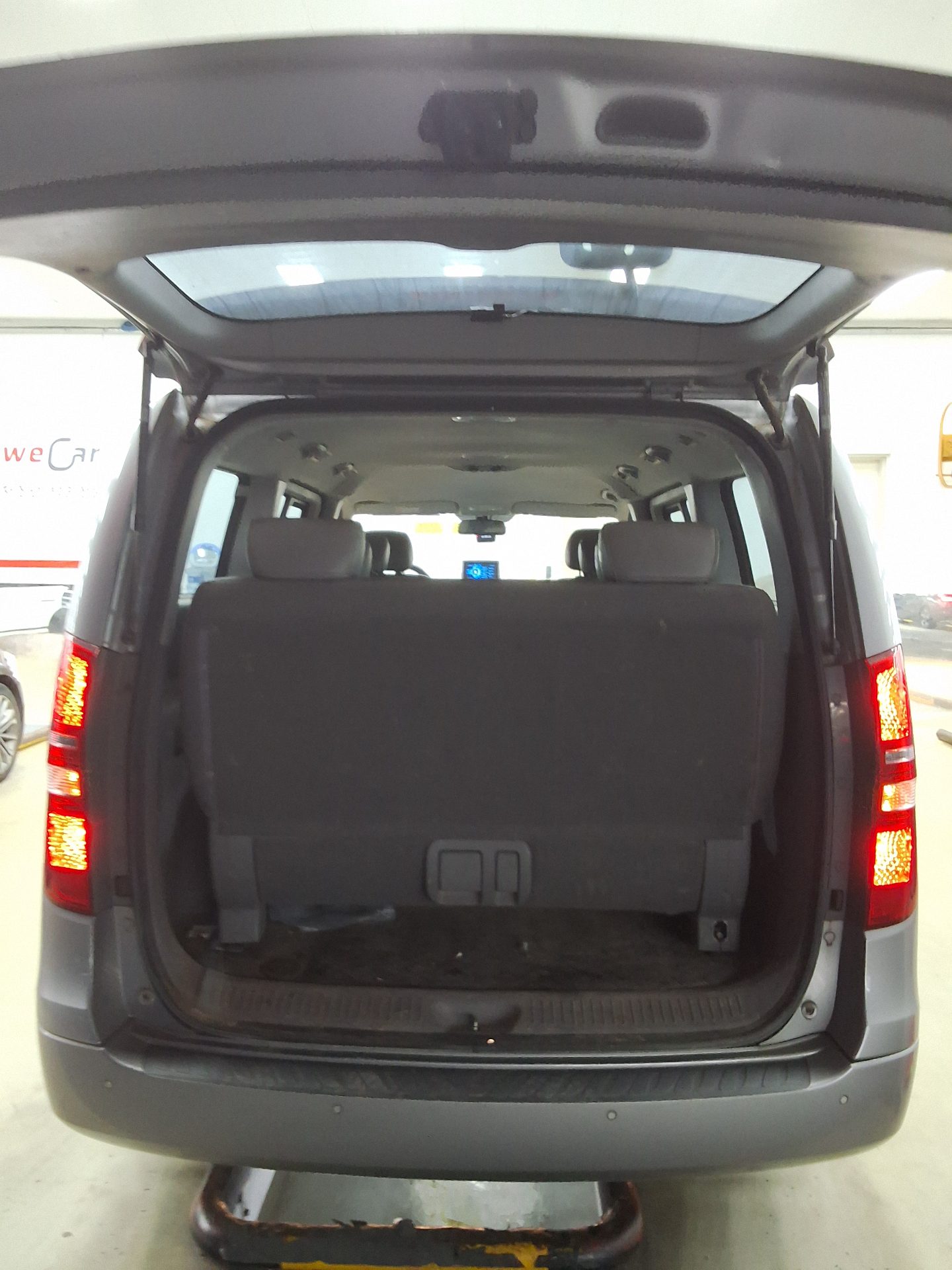 2014 - hyundai grand starex