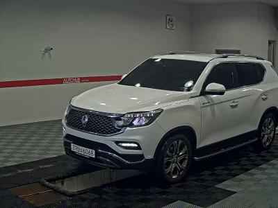 KG MOBILITY (SSANGYONG) G4 REXTON WHITE EDITION