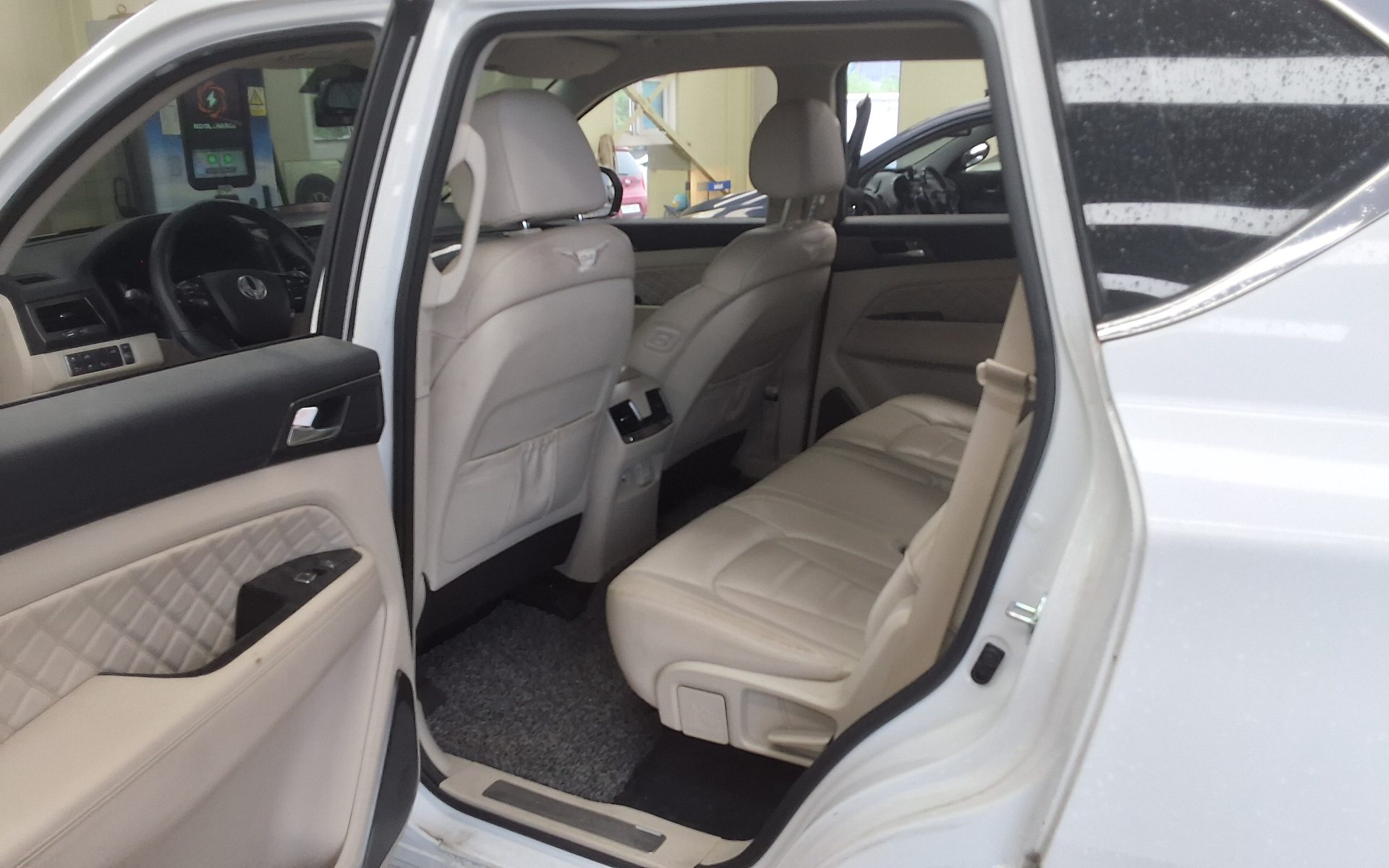 2020 - ssangyong rexton