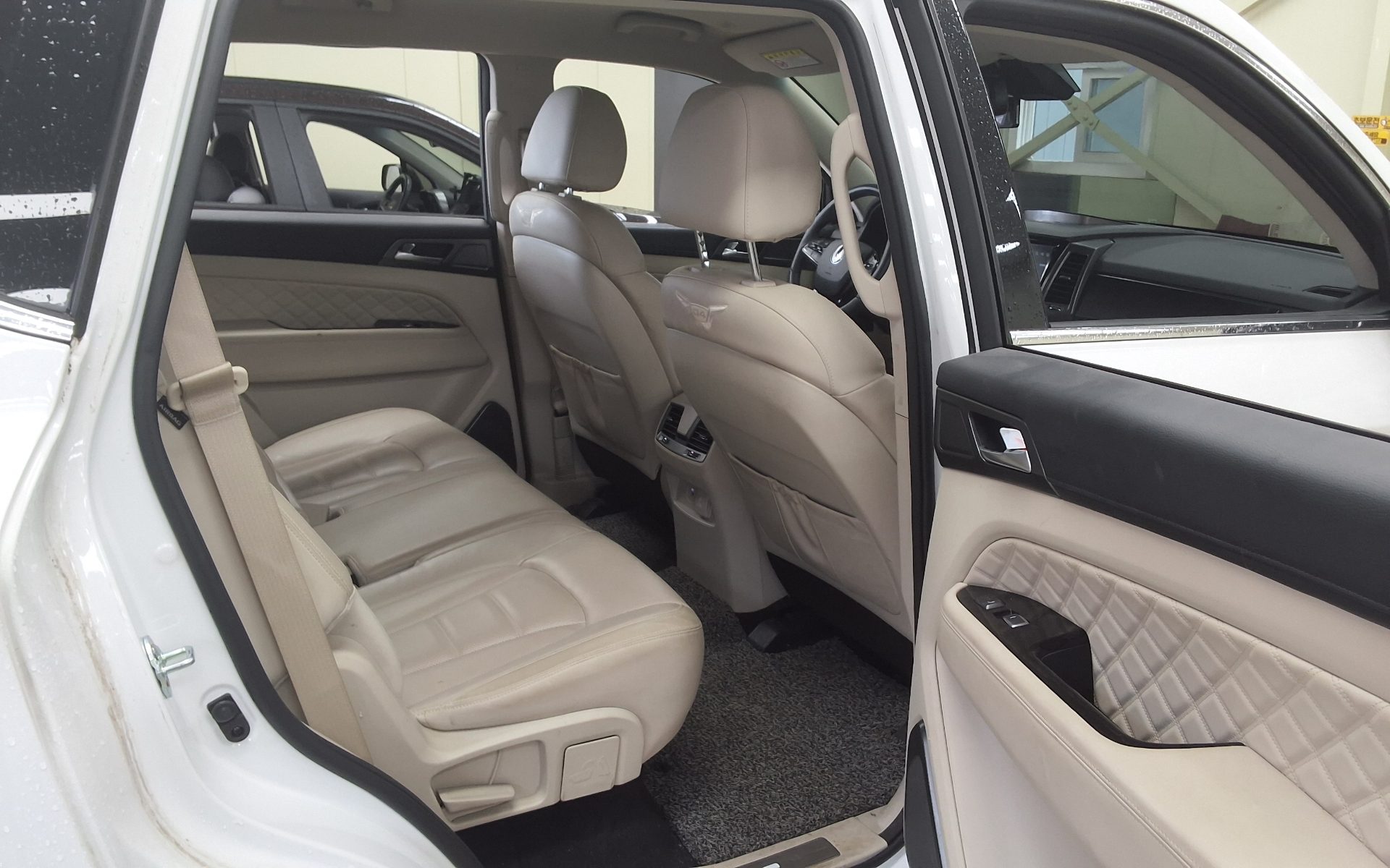 2020 - ssangyong rexton