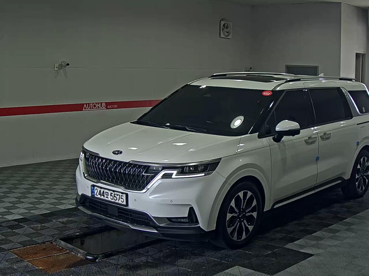2021 - kia carnival