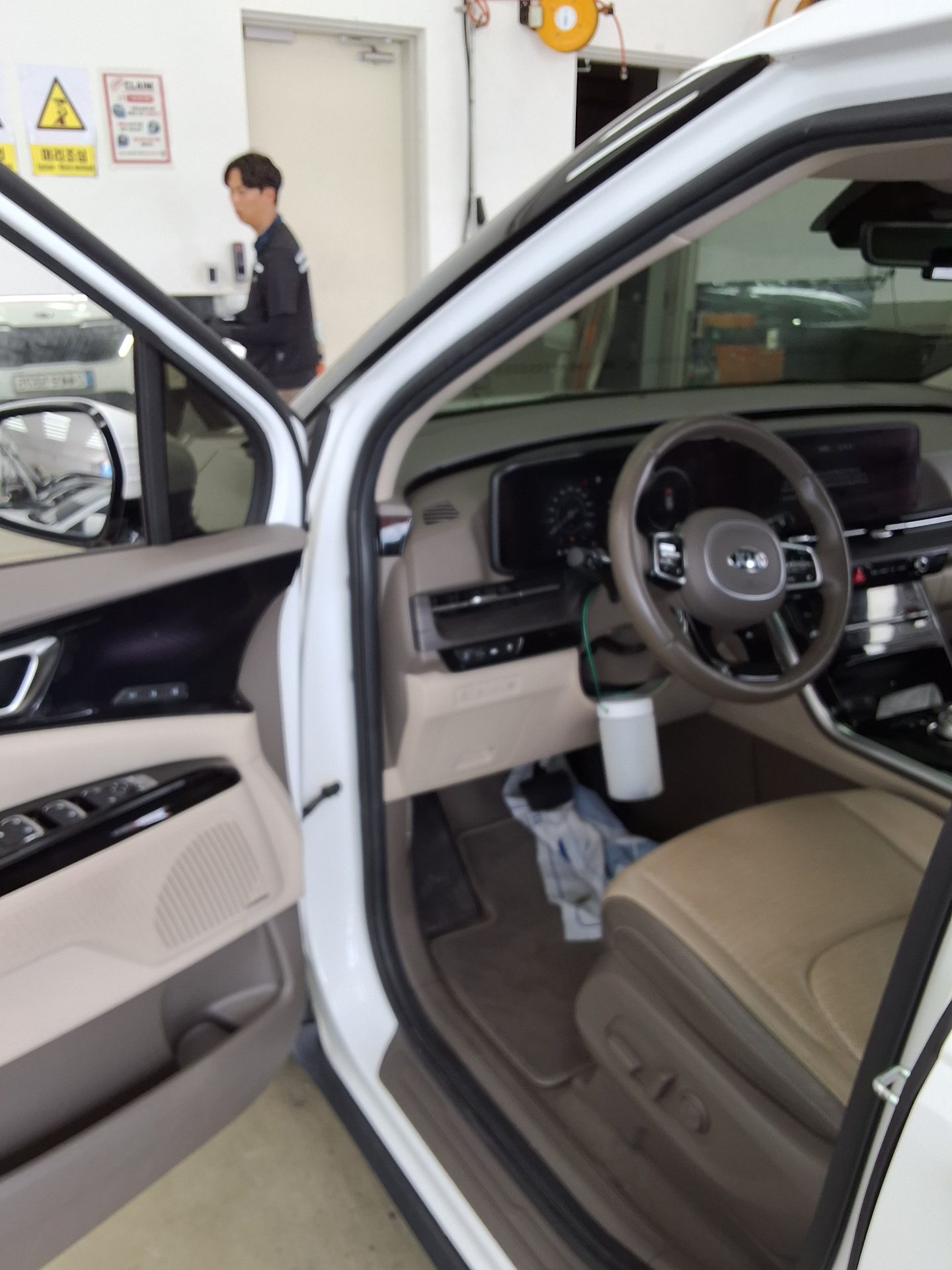 2021 - kia carnival