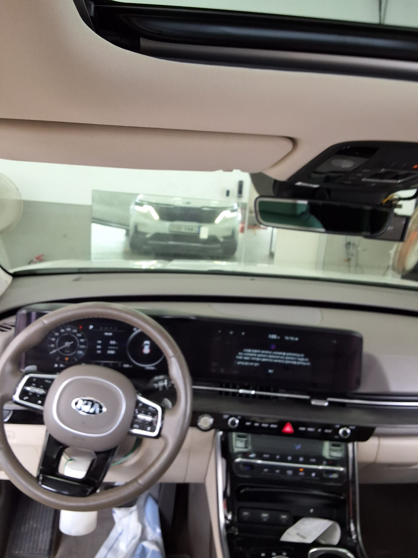 2021 - kia carnival