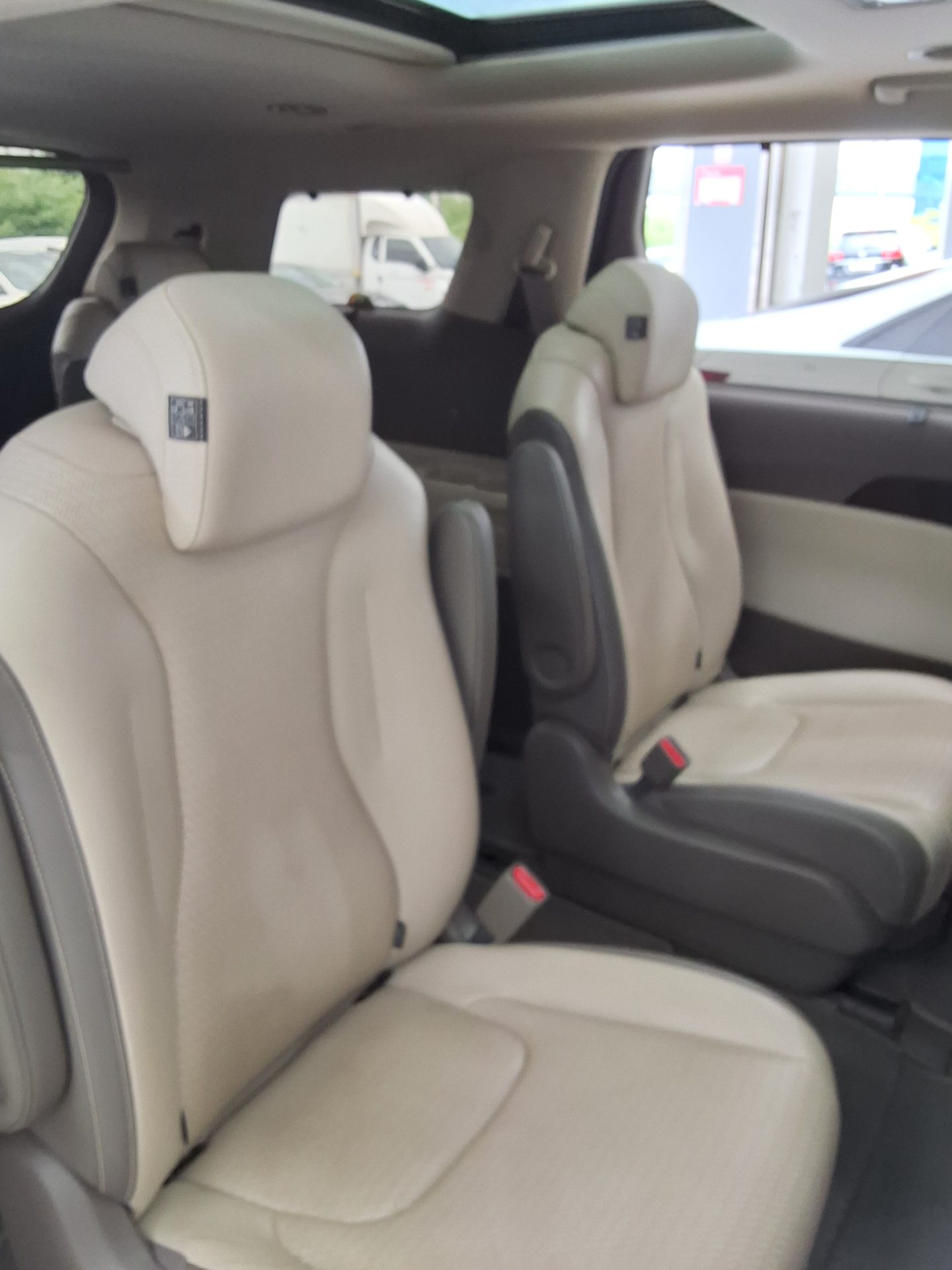 2021 - kia carnival