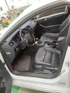 فولكس فاجن Jetta (6Th Gen) 2.0 Tdi Bluemotion بريميوم 2015 بريميوم