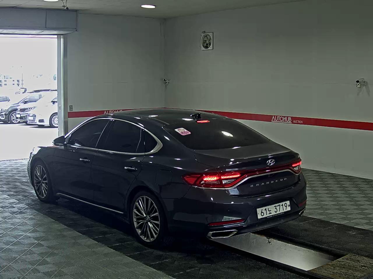 2019 - hyundai grandeur