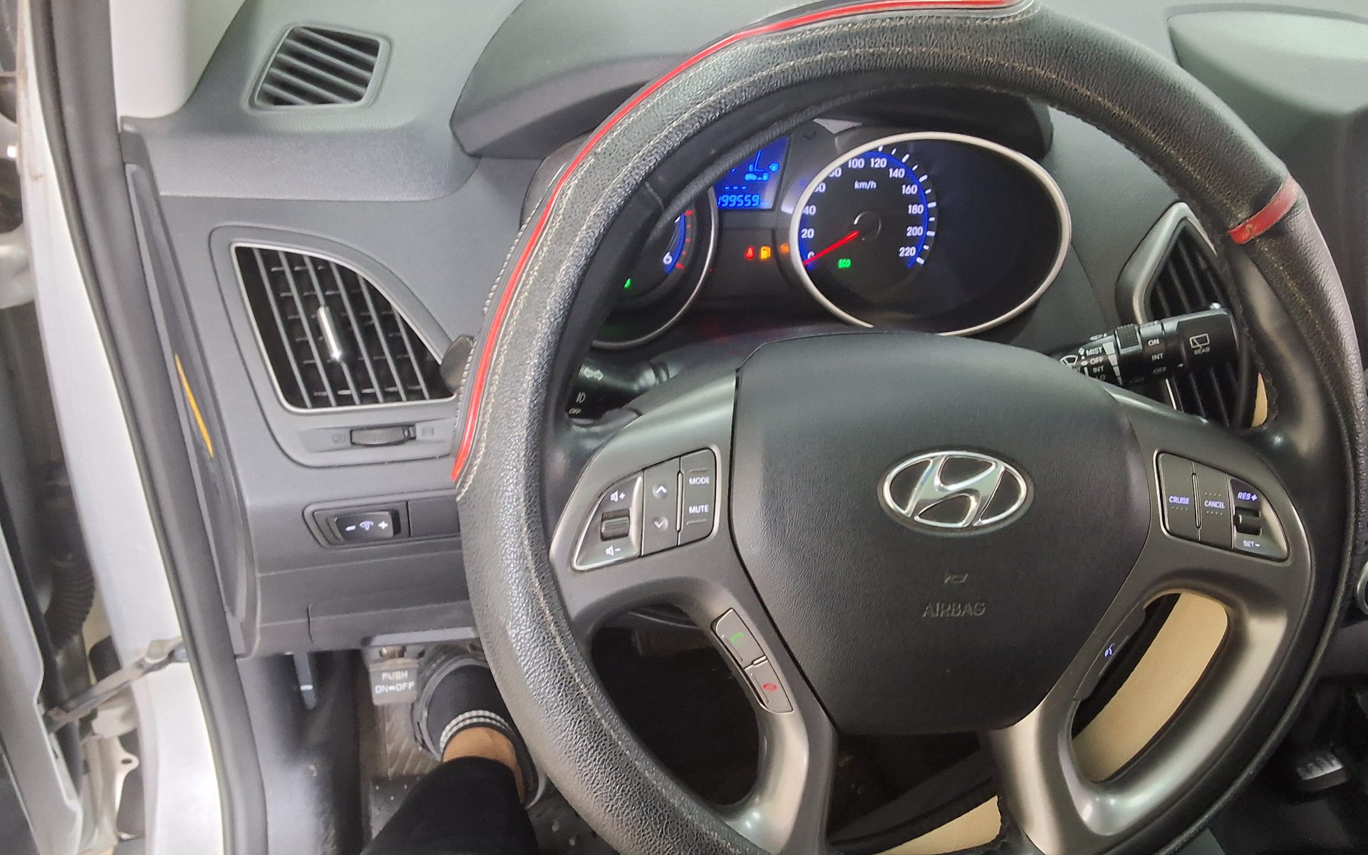 2014 - hyundai tucson