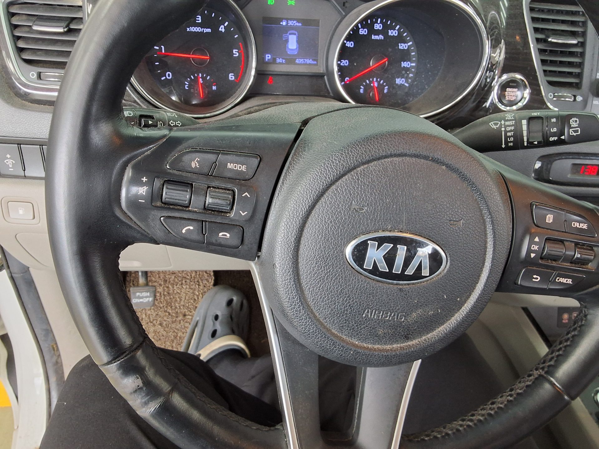 2019 - kia carnival
