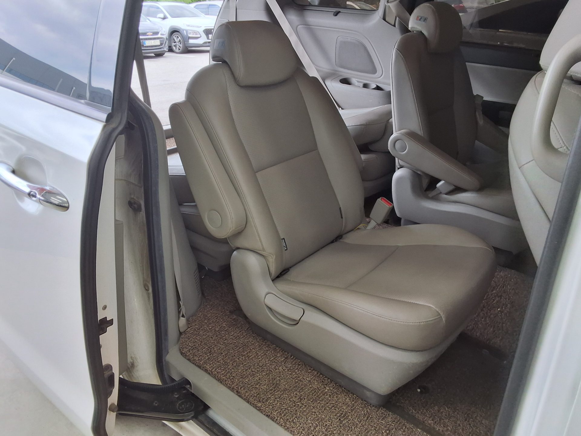 2019 - kia carnival