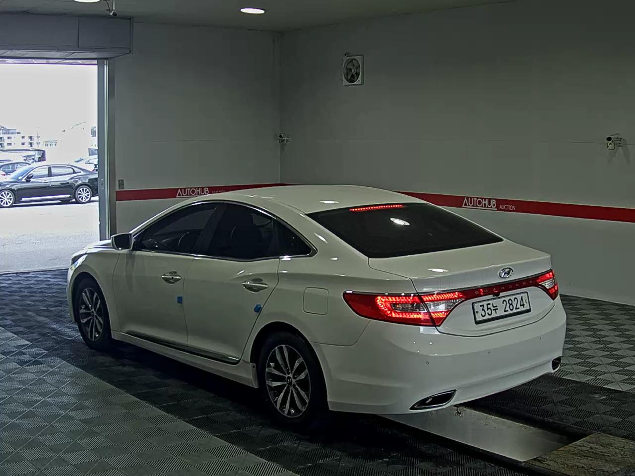 2012 - hyundai grandeur