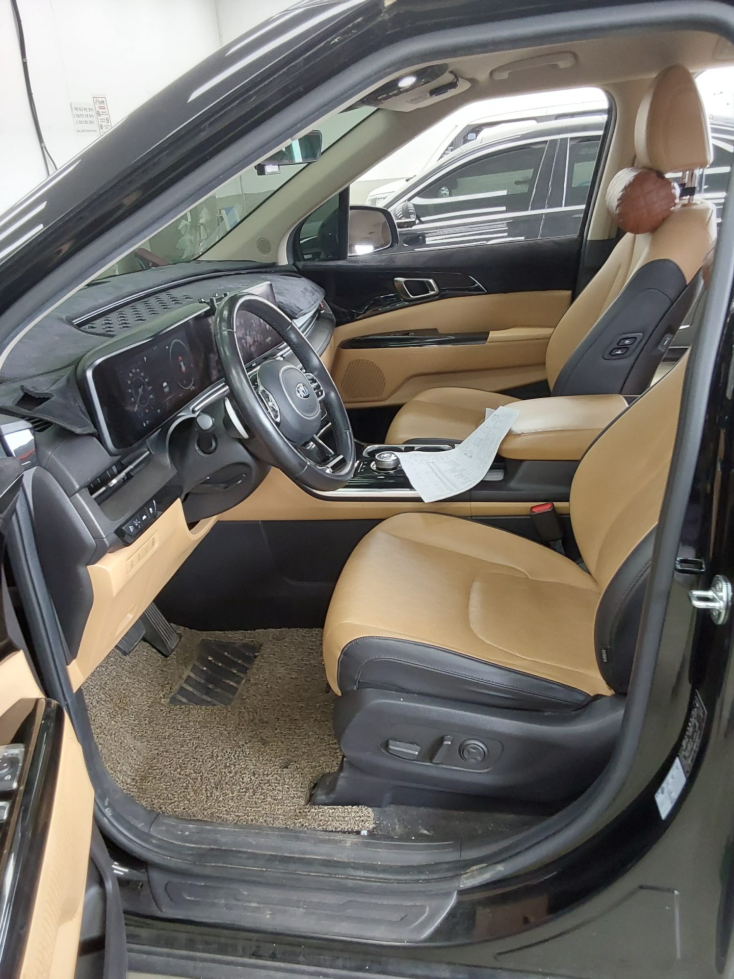 2021 - kia carnival