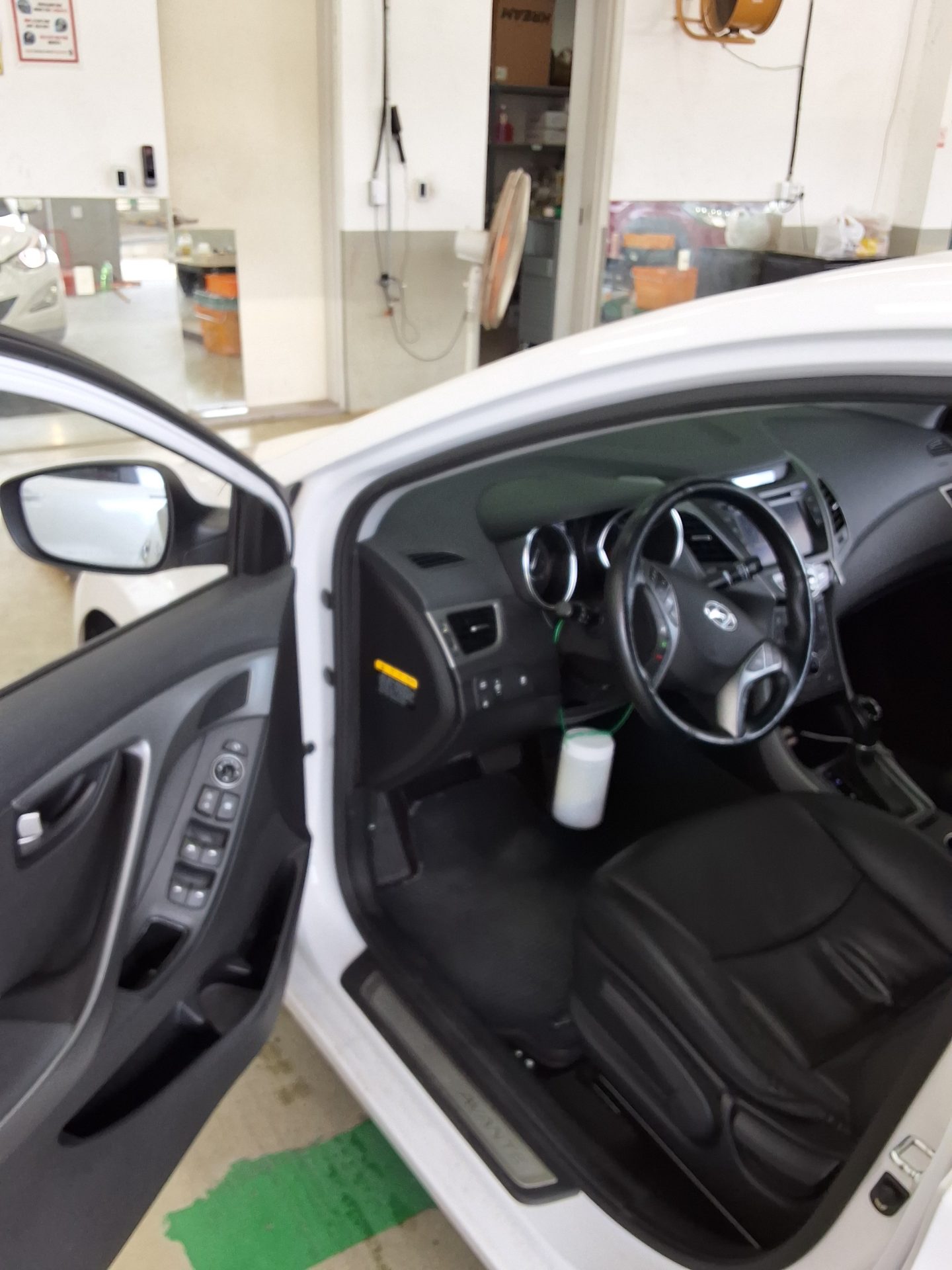 2014 - hyundai avante