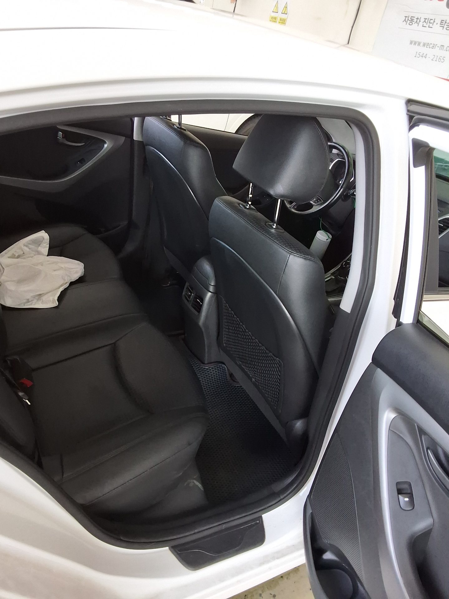 2014 - hyundai avante