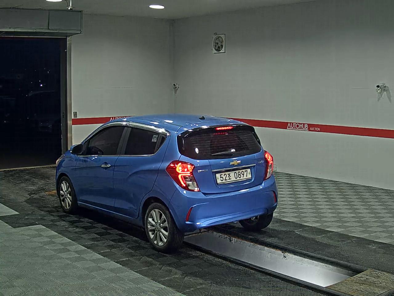 2016 - chevrolet spark