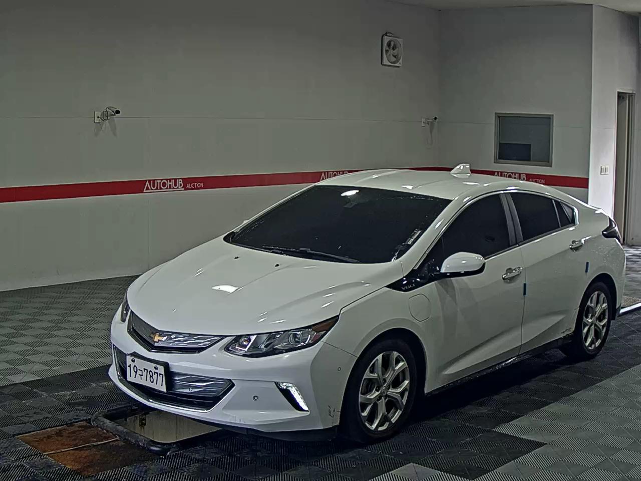2017 - chevrolet bolt