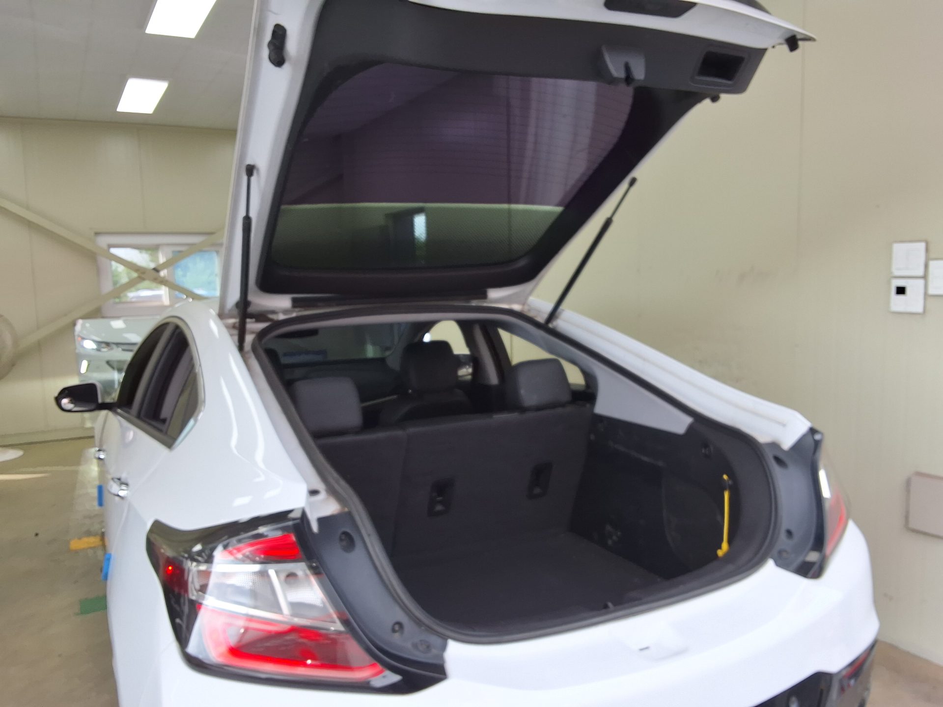 2017 - chevrolet bolt