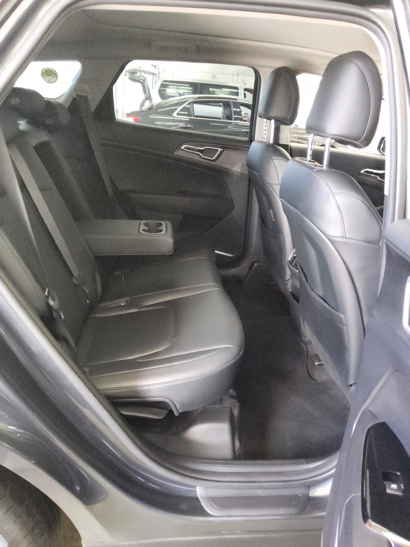 2023 - kia sportage