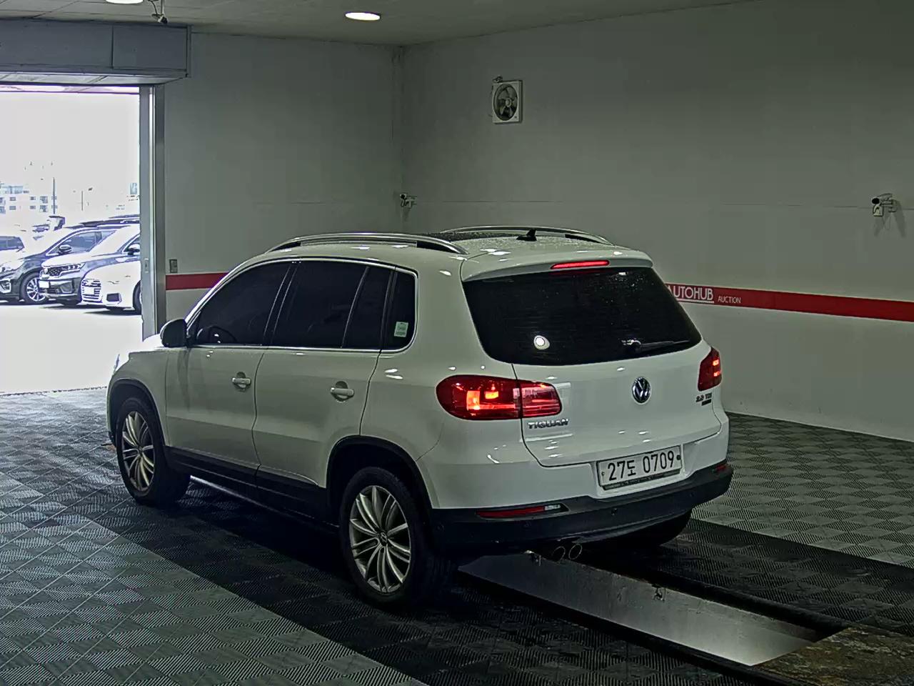 2016 - volkswagen tiguan
