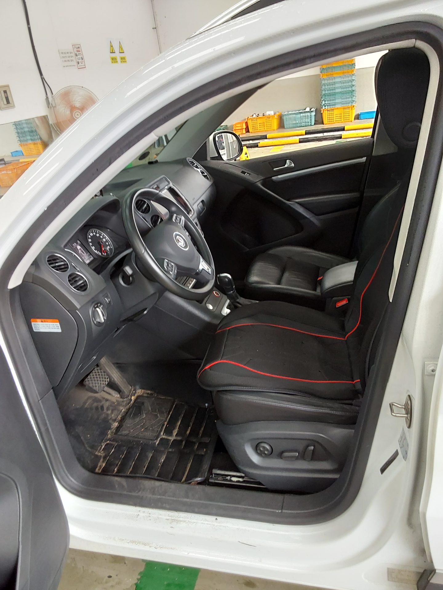 2016 - volkswagen tiguan