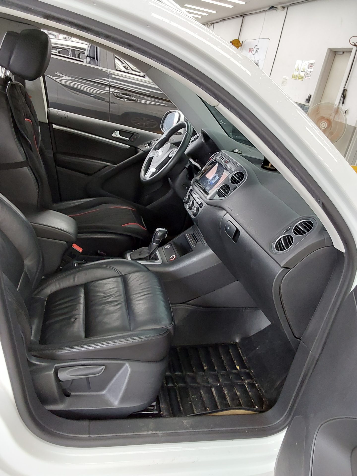 2016 - volkswagen tiguan
