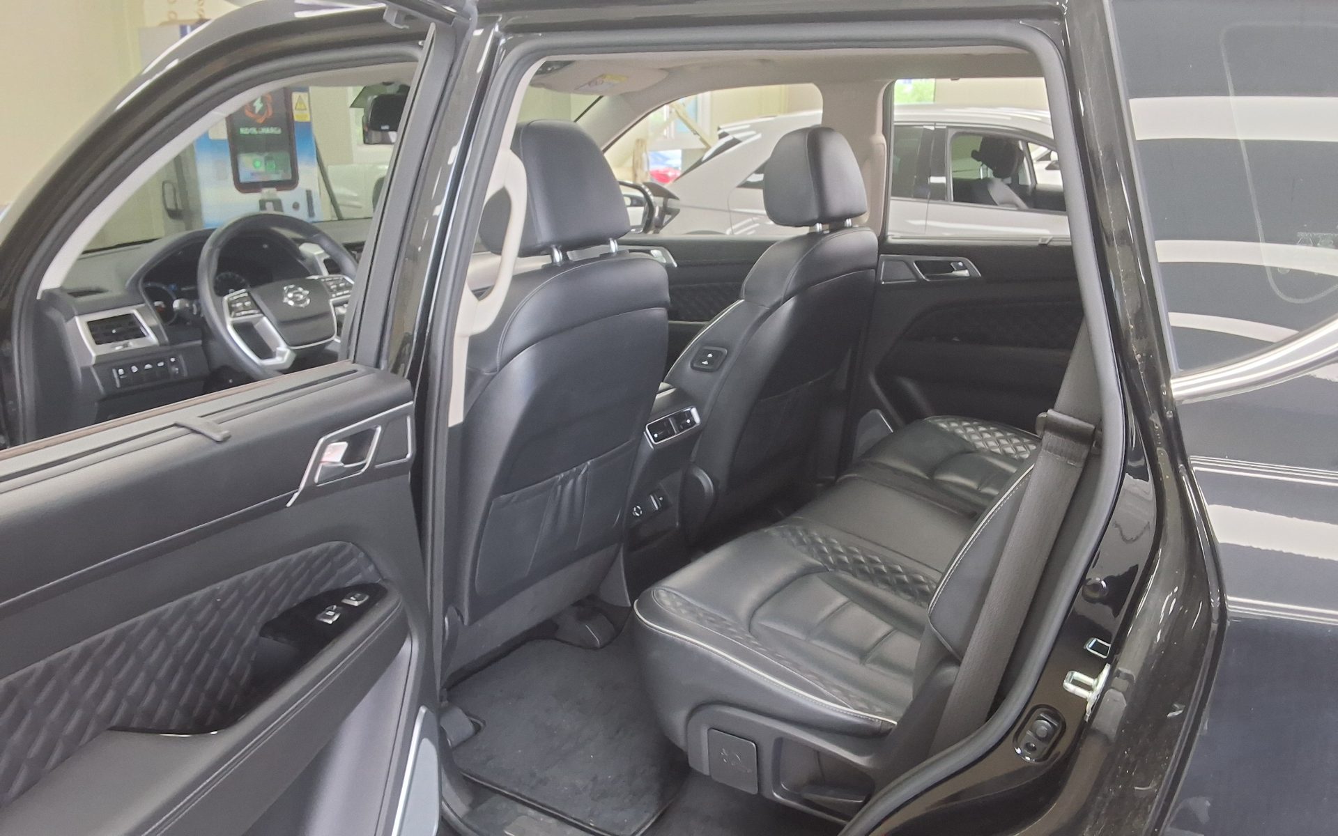 2021 - ssangyong rexton